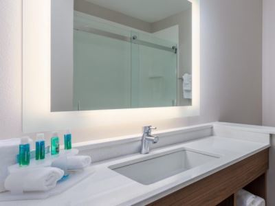 Hotel Express & St. Louis - By Ihg 3*